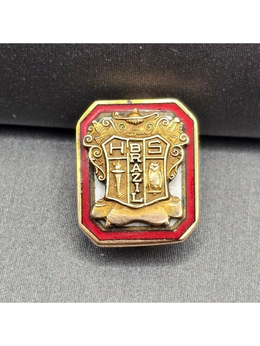 Vintage Brazil 13k Gold Guilloche Enamel Coat of Arms Shield Academic Brooch Pin - Picture 1 of 11